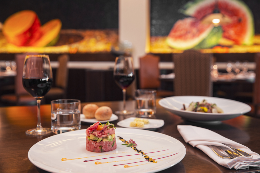 Even more Delicious Dining Experiences with the REFINE All Inclusive